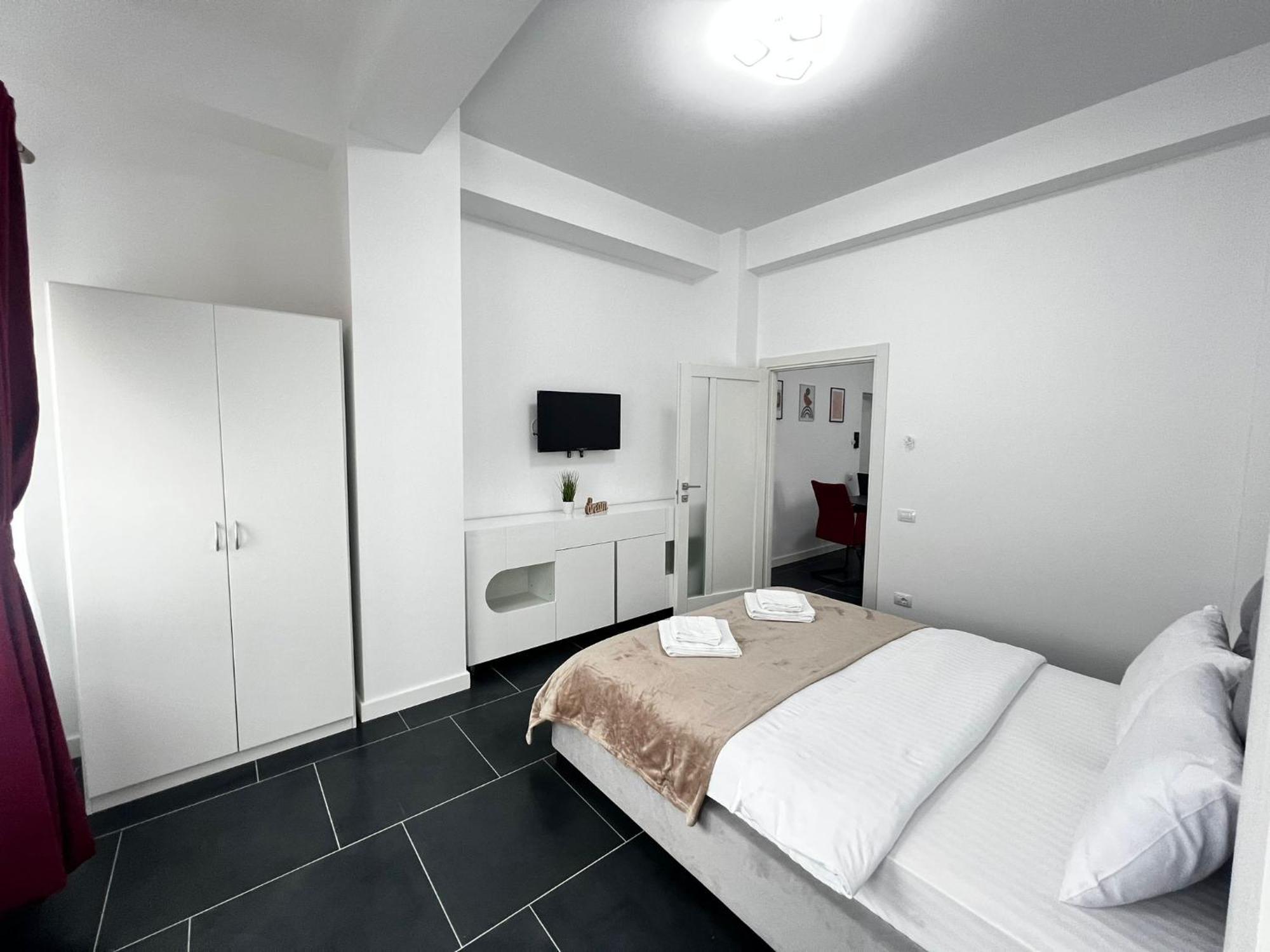 Luxury Cozy Apartments Сучеава Екстериор снимка