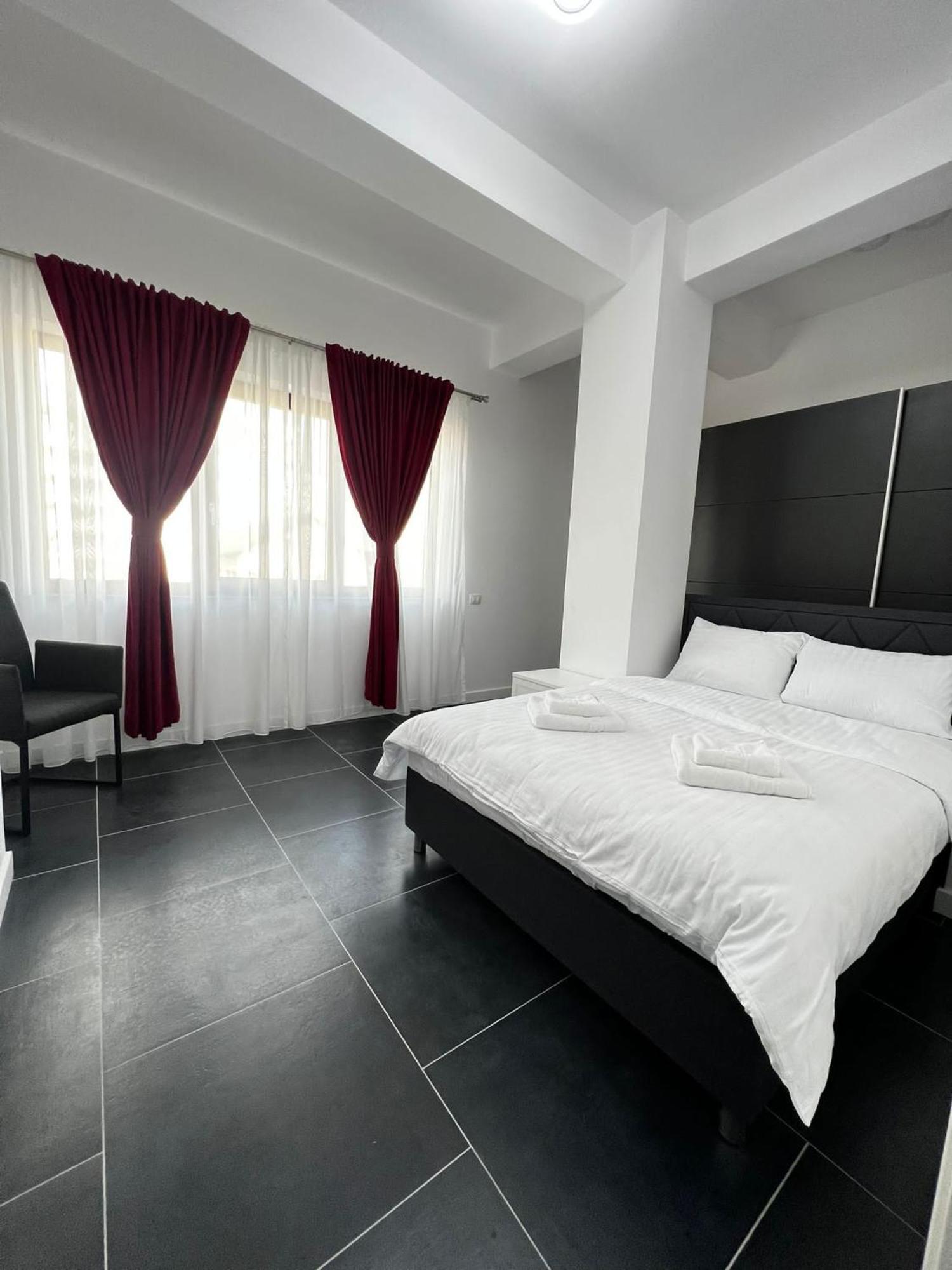 Luxury Cozy Apartments Сучеава Екстериор снимка